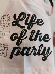 FRESH LAUNDRY MEN’S PINK SHIRT LIFE OF THE PARTY BEER SEXY ANIME BUNNY XL NWT