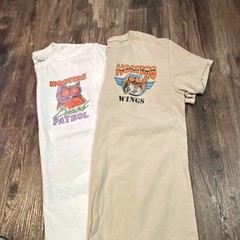 Men’s Hooters Brand T-shirts Size Small One White One Tan Brand New