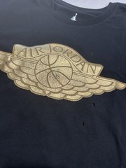 Men’s Nike Air Jordan Retro 1, Pinnacle T shirt Black/Gold 799606-010 Sz XL READ