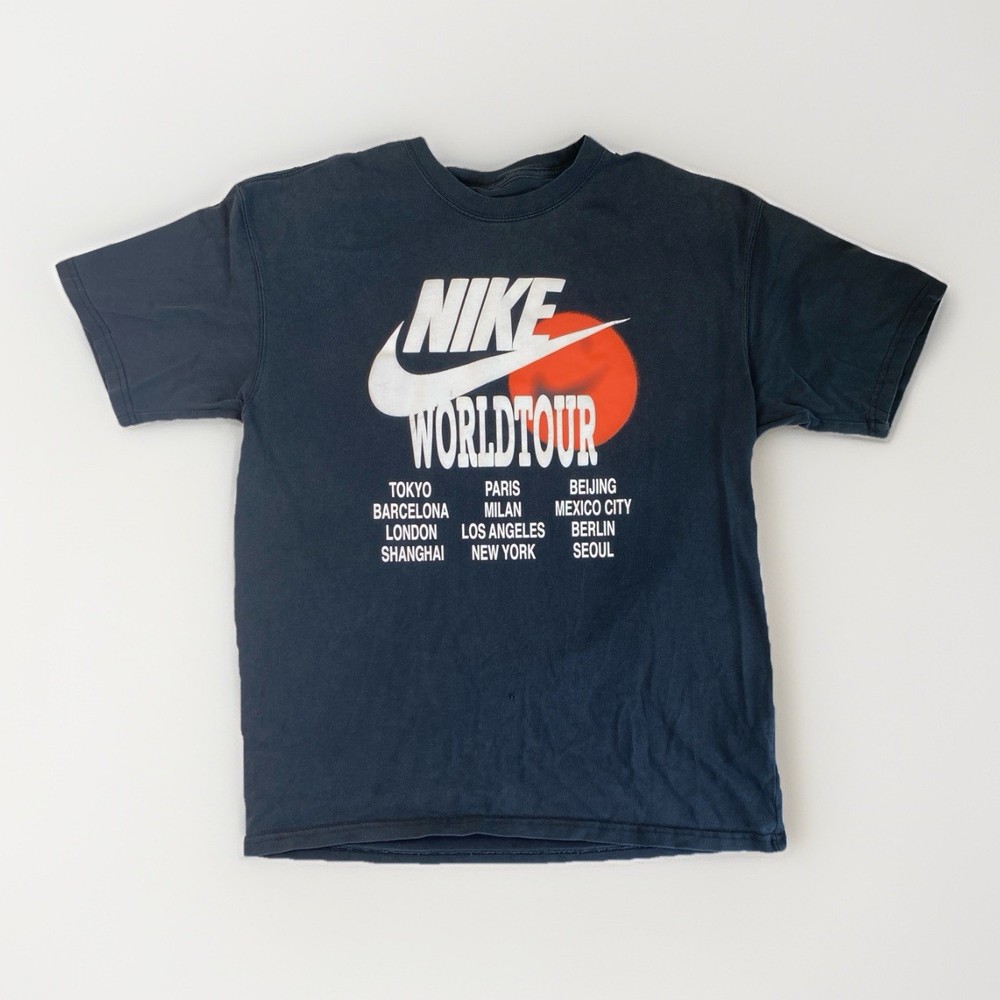 Nike Sportswear World Tour Men’s 100% Cotton T-shirt SIZE: M Move Your Body/Sole