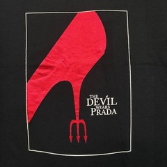 The Devil Wears Prada Red Foil Fashion Theater Poster Tee L