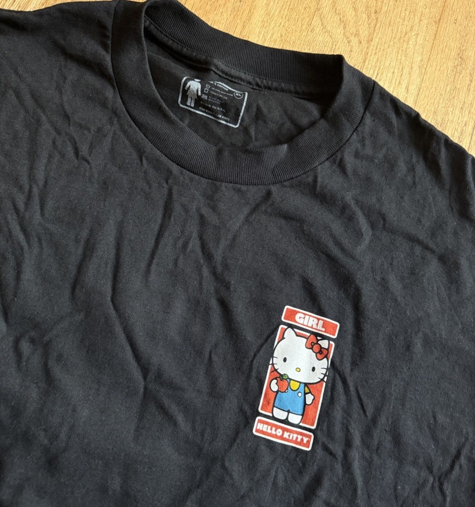 Men’s Hello Kitty Sanrio Girl Skateboard T Shirt Size Xl