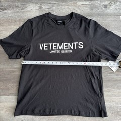 NWT Vetements Limited Edition Men’s BLACK T-Shirt Size M By Drill Clothing