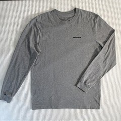 Patagonia Responsibili-Tee Men’s Gray Bison Graphic Crew Neck Long Sleeve M