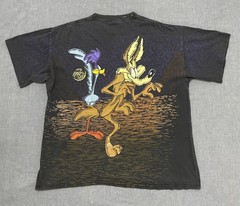 Vintage 90s Wile E coyote the road runner Looney Tunes All over print size XL