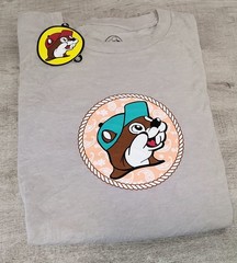 BUC-EE’S Fun In All Right Places Travel Stop Gray Beaver T Shirt Adult XL NWT
