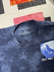 Spirit Jersey Great Wolf Lodge Men 2XL Shirt Long Sleeve Navy Tie Dye Wolf