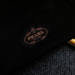 Prada 2026 new three-dimensional embroidered logo round neck short T