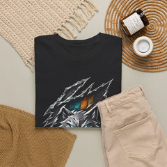Rapid Instinct Metallic Wolf Ripped Claw Graphic T-Shirt