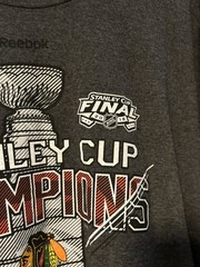 Reebok Chicago Blackhawks NHL Stanley Cup Champions 2015 Mens XL Grey T-Shirt