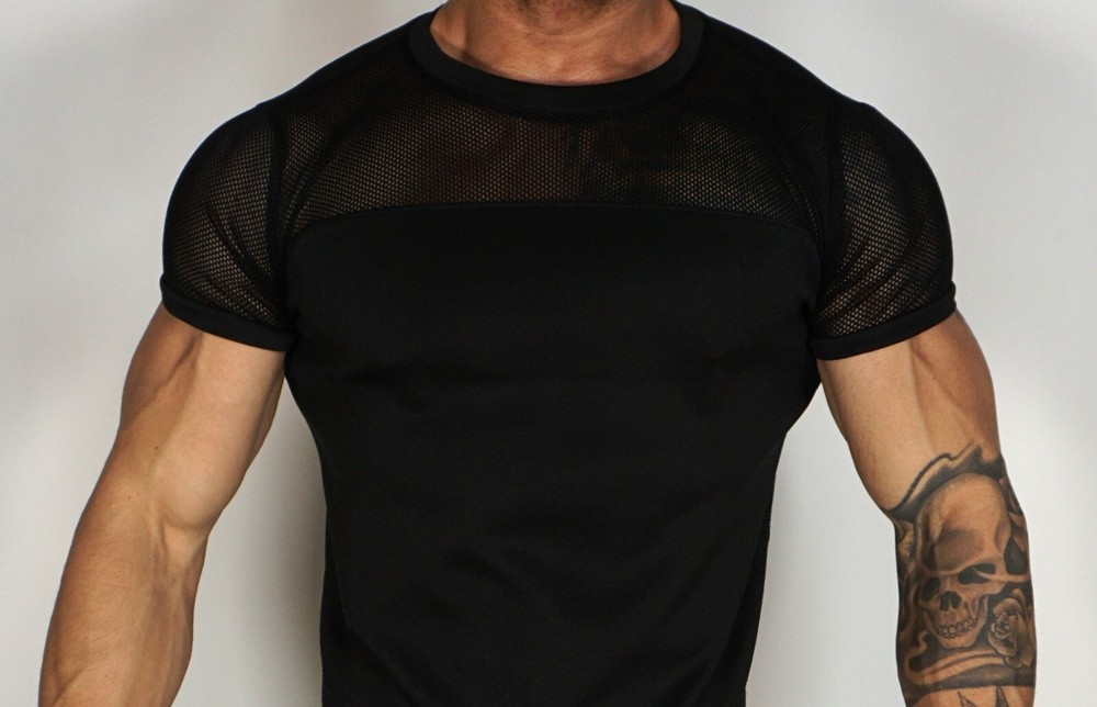 BLACK SHIRT WITH MESH PANEL TOP Size LARGE