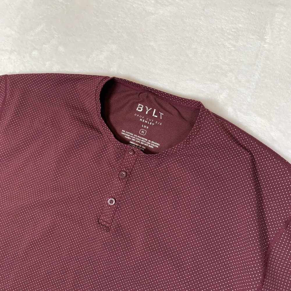 BYLT Drop-Cut Henley Shirt Mens XL Red Polka Dot LUX Short Sleeve Athletic Fit
