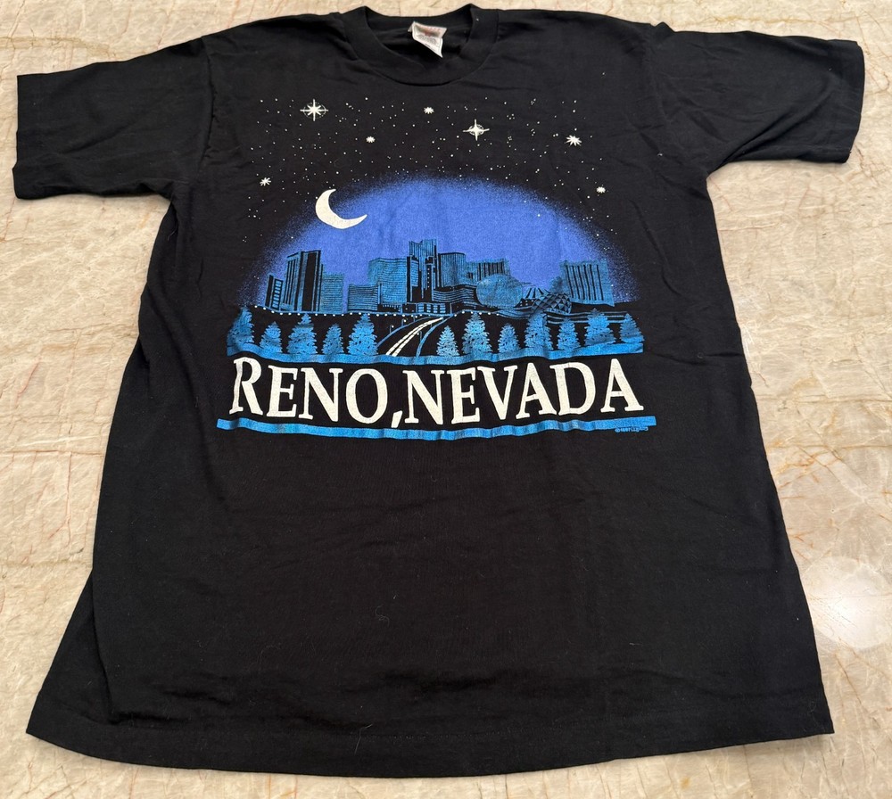 Vintage Reno Nevada Skyline T Shirt L Fruit of the Loom Black 90s Single Stitch