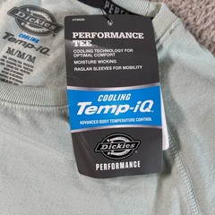 Dickies Cooling Temp IQ Performance T Shirt Mens Medium M Light Blue Pocket New