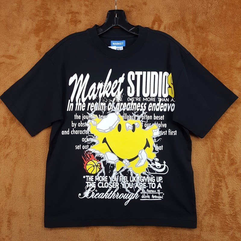 MARKET STUDIO Shirt Mens Medium Black Pullover Crew Smiley Greatness T-Shirt