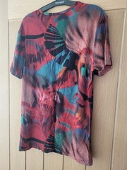 Bruno Banani Mystery Shadow Colourful Graphic T-Shirt / Top – Size Medium – NWT
