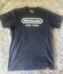 Nintendo New York Logo Graphic T-Shirt Men’s Large Black Official Nintendo Seal