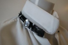 WOMENS CHRISTINA MAKOWSKY CREAM BLACK RHINESTONE COLLAR BLOUSE S *