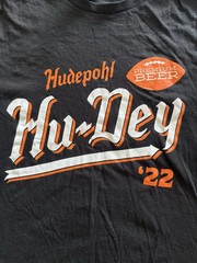 District Black Hu-Dey ’22 Hudephol Beer Graphic Print Crew Neck T-Shirt Size L