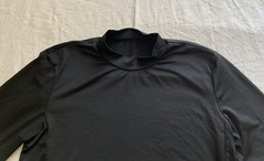 Lot of 2 Mens Size Small Various Brands Long Sleeve Black and Short Sleeve Green