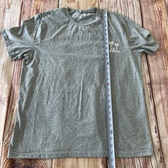 Chubbies T-shirt Mens Size Large Sky’s Out Thighs Out Gray Summer Sun Funny
