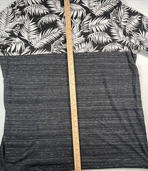 The Foundry Black and White Leaf design t-Shirt size 2XLT new with tags