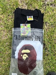 A Bathing Ape BAPE Ape Head Logo Graphic Tee Men’s M Black/White Crew Neck