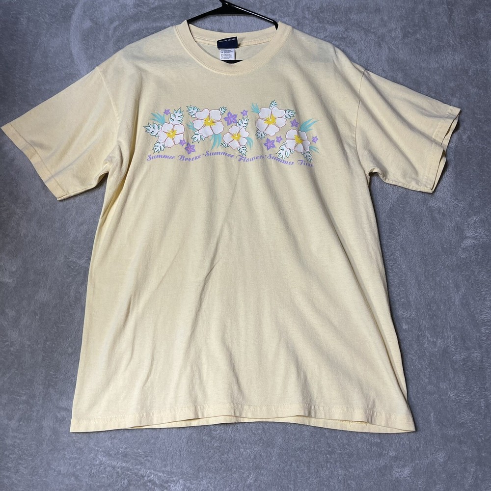 Vintage Summer Floral TShirt Adult Large Yellow Hawaiian Grandmacore Y2K 90s