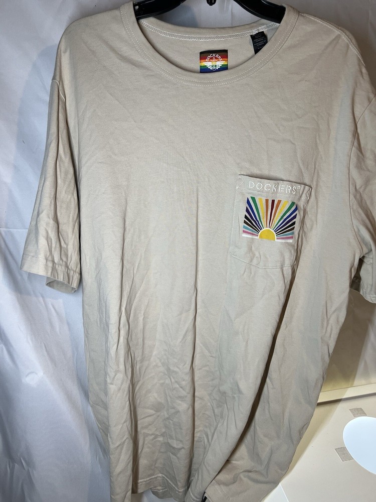 Dockers Pocketed T-Shirt Tan XL