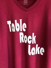 Upcycled Table Rock Lake T-shirt w/ Marinas & Landmarks Graphic, Magenta Size L