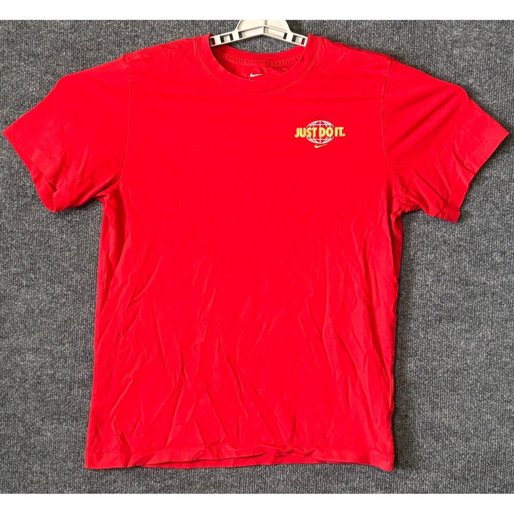 Nike Mens Just Do It World Tour Globe Olympic Flags Graphic T-Shirt Red Medium