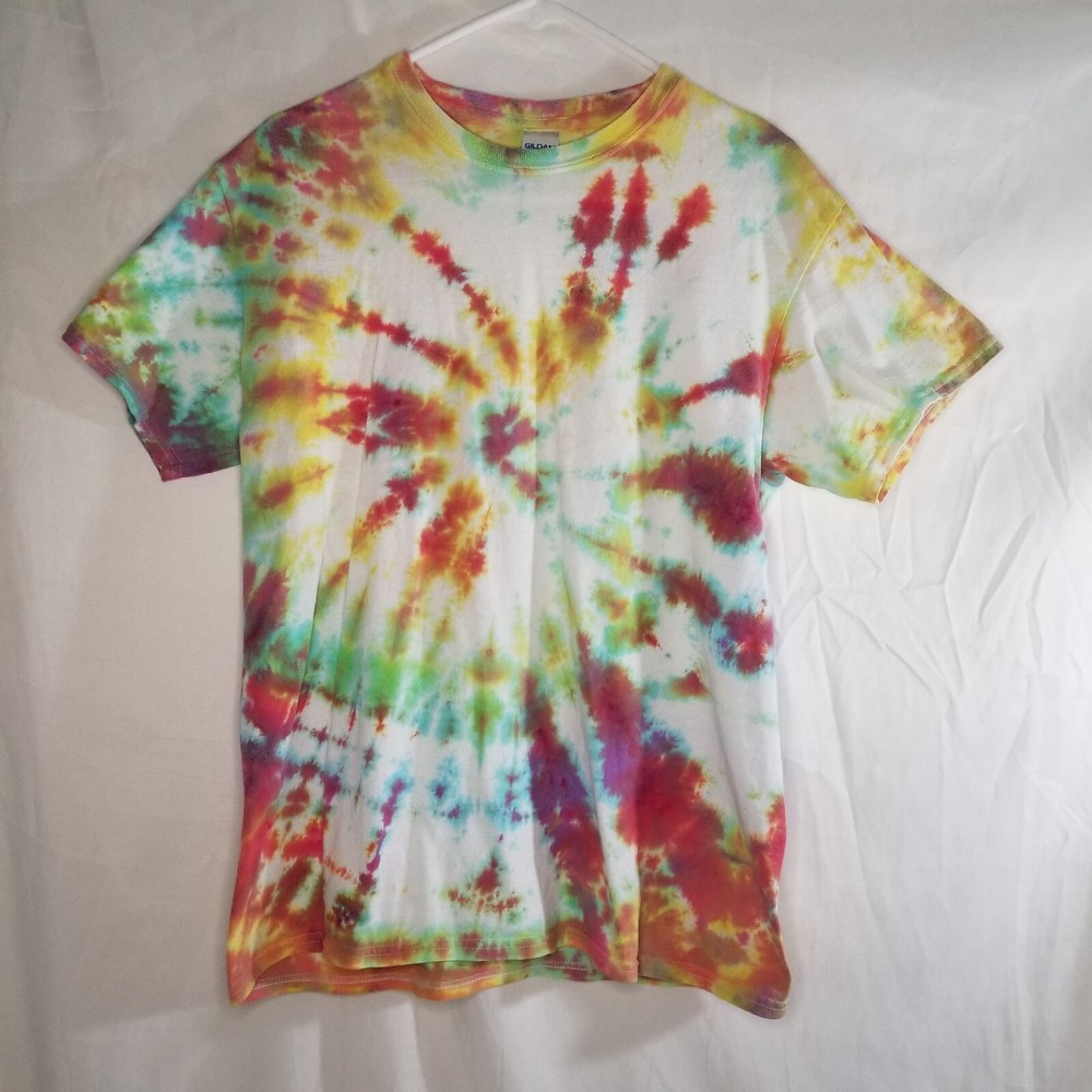 Gildan Cotton M Short Sleeve Starburst Tie Dye T-Shirt Red Green Orange