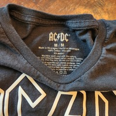 AC/DC Back In Black T-Shirt, Classic Rock Band Merch Vtg Retro Hard Rock Tee S/M