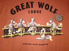Great Wolf Lodge Size S Orange Beware Wolf Dropping Graphic t-shirt NWT