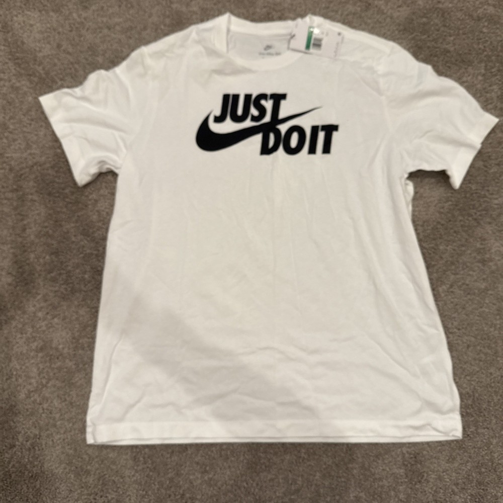 Nike Just Do It Swoosh Tee Men’s Size XL AR5006-100