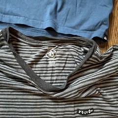 Lot of 4: 2 Quiksilver and 2 Volcom Surfing T-Shirts
