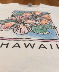 Vintage 1990’s Hawaiian Hibiscus Flower Print T-Shirt Size Large Tropical