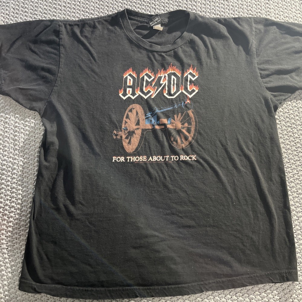 AC/DC For Those About To Rock T-Shirt Large Impact Merchandising Vintage 2006 L