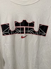 Nike The Nike Tee Men’s Long Sleeve Graphic Crew Neck T-Shirt L White HJ3337-100