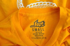 Men’s Lost T-Shirt Short Sleeve Crew Neck SMALL Yellow NEW