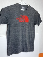 The North Face T-Shirt Standard Fit Gray Red Graphic Logo Size XL