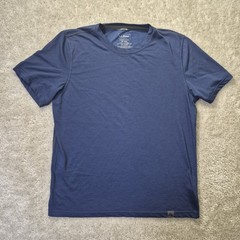 LL Bean Merino Wool Top Mens Medium Slightly Fitted Base Layer Shirt Camp Ski