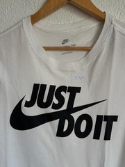 Nike “Just Do It” Graphic T-Shirt – White – Men’s Small