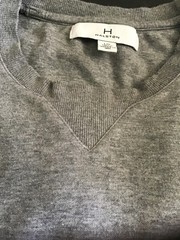 H Halston Long Sleeve Crew Neck V Panel Heather Lt. Grey- Men’s Large- EUC
