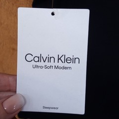 CALVIN KLEIN Shirt Mens Medium Black Pullover Crew Comfort Tee Ultra Soft Modern