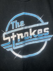 VINTAGE 2000’s THE STROKES MAGNA LOGO IS THIS IT TOUR SHIRT medium jerzees