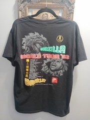Vintage 1992 Nike ‘Charles Barkley VS Godzilla World Tour’ T-Shirt Black Size L