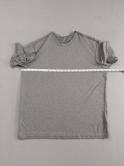 Champions Men Shirt XL Gray Crew Neck Short Sleeve Logo Pullover Outdoor Tee