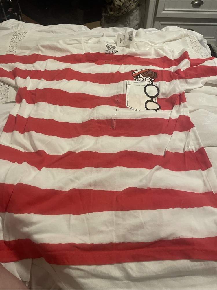 Where’s Waldo Shirt Adult Size Large Mad Engine White & Red Stripes NWT
