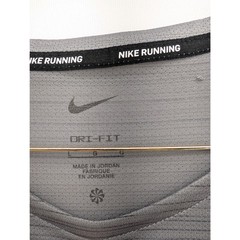 NWT Nike Dri-FIT 1.0 Grey Miler Running T Shirt in Grey size Large